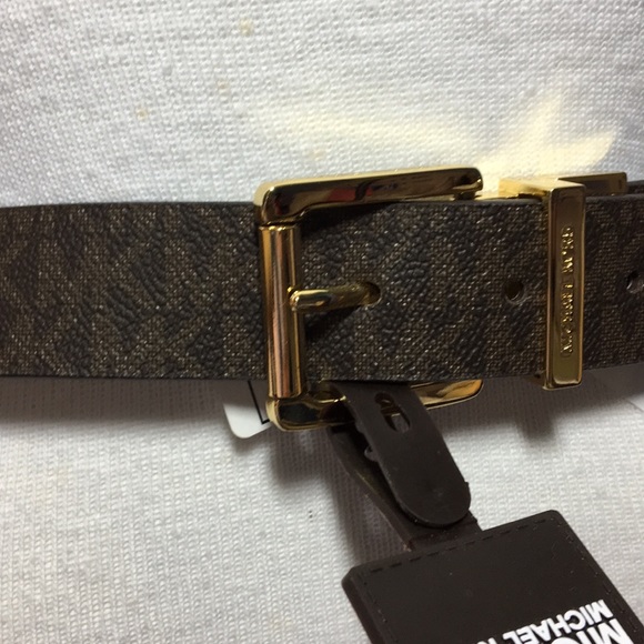 MICHAEL Michael Kors Accessories - 🎁SOLD! Michael Kors MICHAEL Belt Small NWT